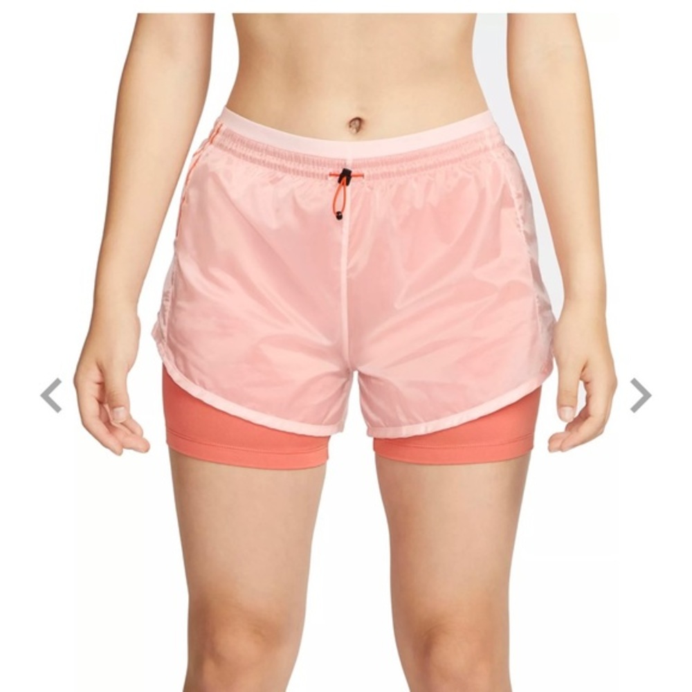 Nike Women's‎ Icon Clash Tempo Luxe Mid-Rise Running Shorts - NWT